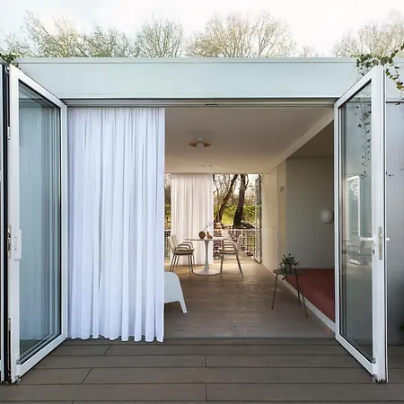 Kabina Splav Na Reci Savi - Floating House On Sava River Úszó hotel